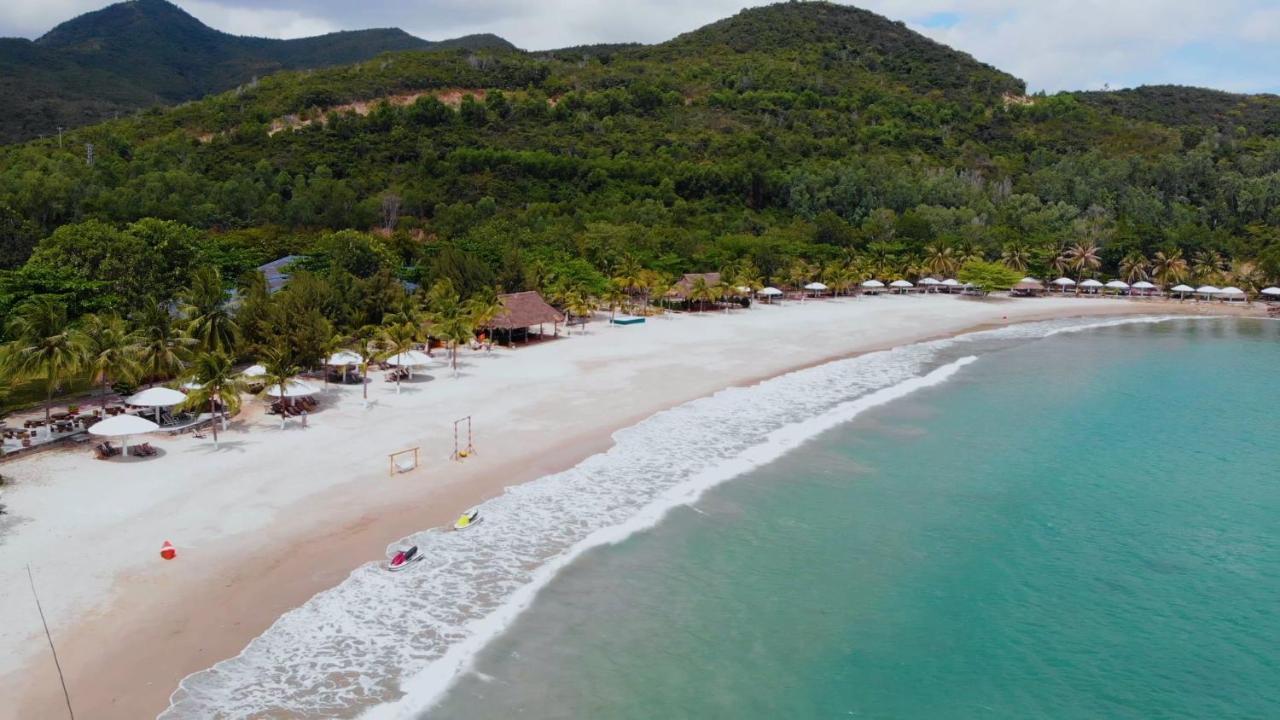 Diamond Bay Condotel Resort Nha Trang Exterior photo