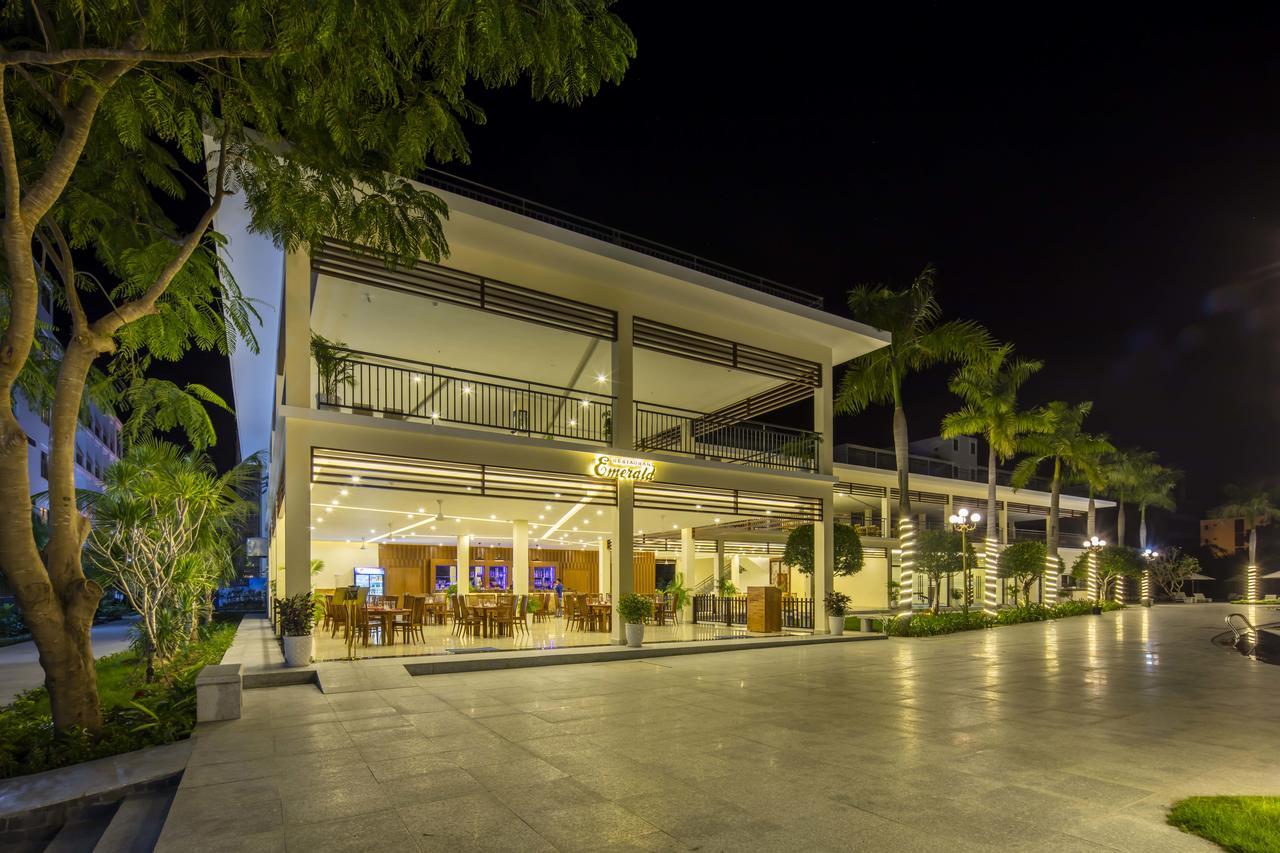 Diamond Bay Condotel Resort Nha Trang Exterior photo